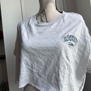 Vintage cropped Reebok Gray Logo T-Shirt